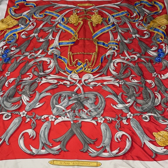 HERMES-PARIS scarf 🧣 - Picture 6 of 12